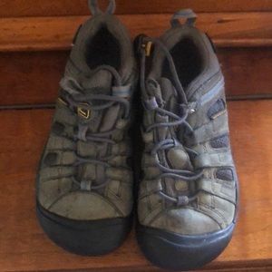 Keen shoes for hiking 🥾